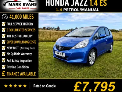 Used Honda Jazz ES 2014 Blue Hatchback