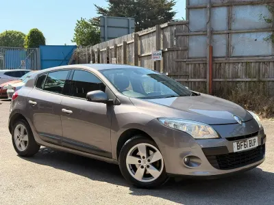 Used Renault Mégane Dynamique 110 HP (80 kW) 2011 Grey Hatchback