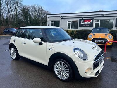 White Used 2014 Mini Cooper S Hatch Hatchback | £7,495 (Fair price)