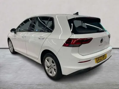 Used VW Golf VIII Life 110 HP (80 kW) 2023 White Hatchback