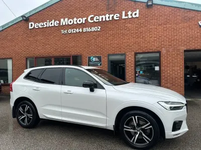 Used Volvo XC60 R-Design 197 HP (144 kW) 2021 White SUV