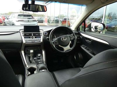 Used Lexus NX300h Luxury Line 194 HP (142 kW) 2016 Red SUV