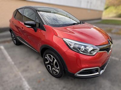 Used Renault Captur Signature 90 HP (66 kW) 2016 Red SUV