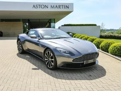 Used Aston Martin DB11 599 HP (440 kW) 2017 Silver Coupe
