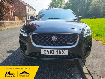Begagnad Jaguar E-Pace R-Dynamic 2018 Svart SUV