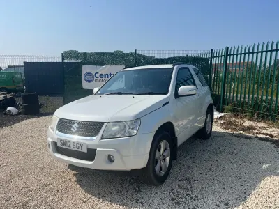 Used Suzuki Grand Vitara SZ4 106 HP (77 kW) 2012 White SUV