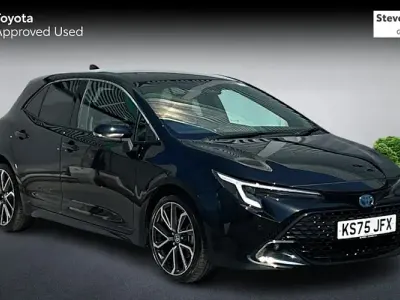 Used Toyota Corolla 140 HP (102 kW) 2025 Black Hatchback