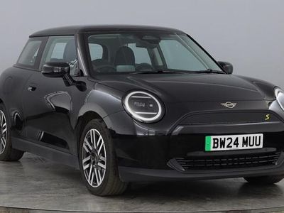 Black Used 2024 Mini Cooper SE Hatch Hatchback | £23,485