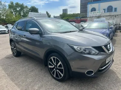 Używany Nissan Qashqai Tekna 110 KM (80 kW) 2016 Szary SUV