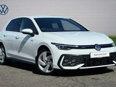 Used VW Golf VIII GTE 267 HP (196 kW) 2026 White Hatchback