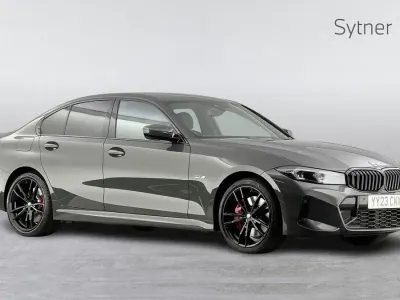 Begagnad BMW 330e M Sport 288 HK (211 kW) 2023 Grå