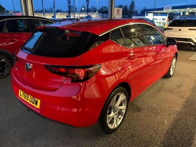 Used Vauxhall Astra SRi 143 HP (105 kW) 2020 Red Hatchback
