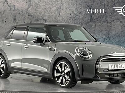 Używany Mini Cooper Exclusive 136 KM (100 kW) 2022 Hatchback