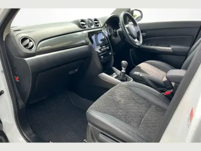 Used Suzuki Vitara SZ5 127 HP (93 kW) 2022 White SUV
