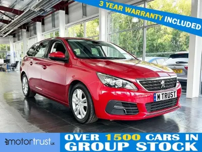 Used Peugeot 308 SW Active 120 HP (88 kW) 2018 Red Estate