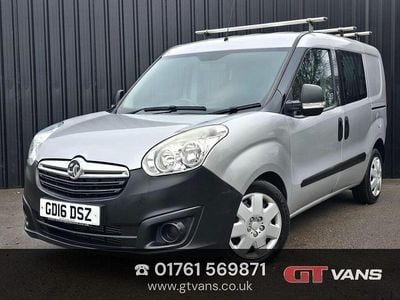 Used Vauxhall Combo 105 HP (77 kW) 2016 Silver Van