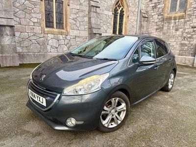 Used Peugeot 208 Allure 115 HP (84 kW) 2014 Grey Hatchback