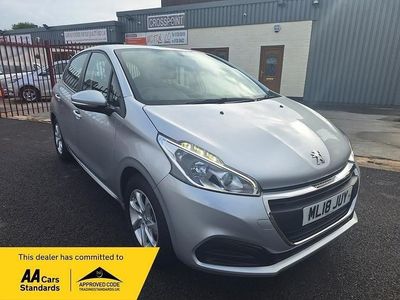 Used Peugeot 208 Active 82 HP (60 kW) 2018 Silver Hatchback