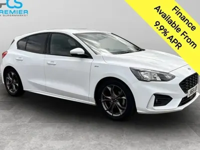 Gebraucht Ford Focus ST-Line 125 PS (91 kW) 2019 Weiß Kleinwagen