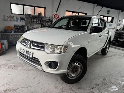 Used Mitsubishi L200 2014 White Pickup