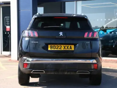 Begagnad Peugeot 3008 Premium 131 HK (96 kW) 2022 Svart SUV