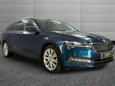 Used Skoda Superb SE L 150 HP (110 kW) 2023 Petrol blue metallic Estate