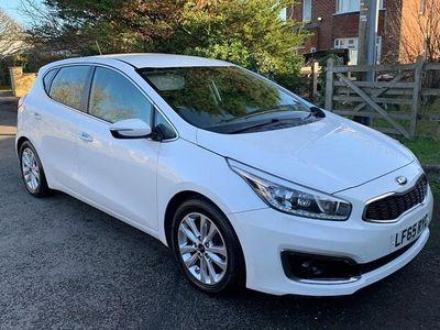 White Used 2015 Kia Ceed Hatchback | £5,360 (Fair price)