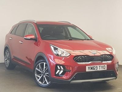 Red Used 2020 Kia Niro SUV | £16,498 (Fair price)