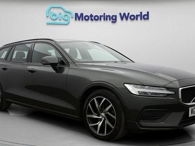 Begagnad Volvo V60 Momentum 150 HK (110 kW) 2020 Grå Kombi