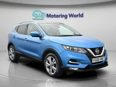 Used Nissan Qashqai N-Connecta 140 HP (102 kW) 2018 Blue SUV