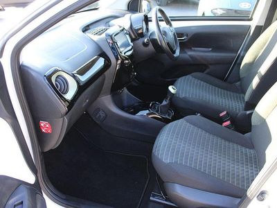 Used Peugeot 108 Collection 71 HP (52 kW) 2021 White