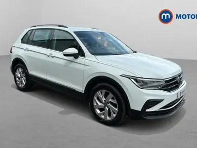 Begagnad VW Tiguan Life 150 HK (110 kW) 2023 Vit SUV
