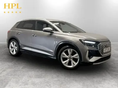 Usado Audi Q4 e-tron S-Line 219 kW (299 HP) 2022 Cinzento SUV