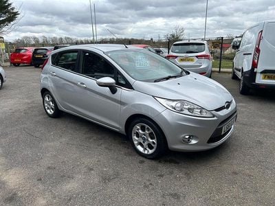 Used Ford Fiesta Zetec 2011 Silver Hatchback