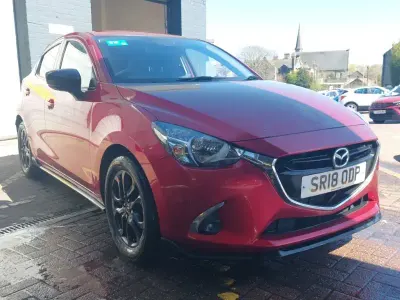 Begagnad Mazda 2 Inclusive 90 HK (66 kW) 2018 Röd Halvkombi