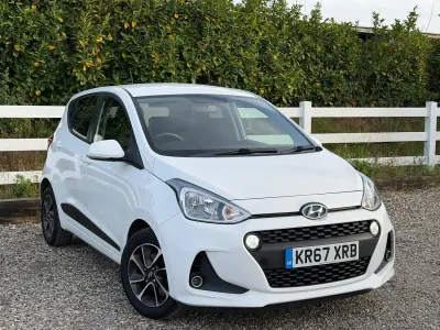 Used Hyundai i10 Premium 87 HP (63 kW) 2017 White Hatchback