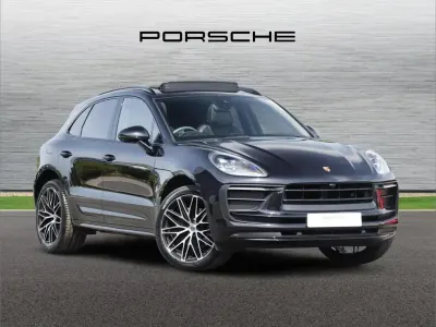Used Porsche Macan 261 HP (191 kW) 2023 Black SUV