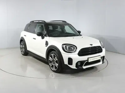Używany Mini Cooper Countryman Exclusive 134 KM (98 kW) 2023 Biały SUV