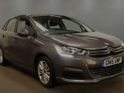 Gebraucht Citroën C4 Feel 114 PS (83 kW) 2015 Grau Kleinwagen