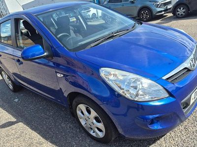 Used Hyundai i20 Comfort 101 HP (74 kW) 2011 Blue Hatchback