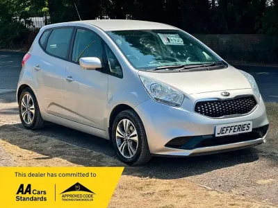 Used Kia Venga 89 HP (65 kW) 2015 Silver Hatchback