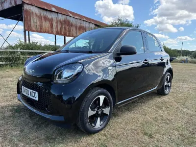 Used Smart ForFour Electric Drive Passion 60 kW (82 HP) 2020 Black Hatchback