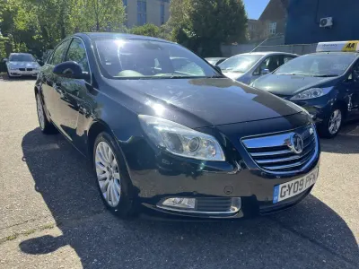 Second-hand Vauxhall Insignia Elite 160 CP (117 kW) 2009 Negru Hatchback