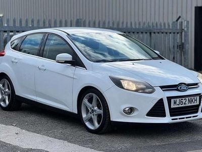 Used Ford Focus Titanium 115 HP (84 kW) 2012 White Hatchback