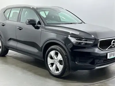 Used Volvo XC40 Momentum 150 HP (110 kW) 2018 Black SUV