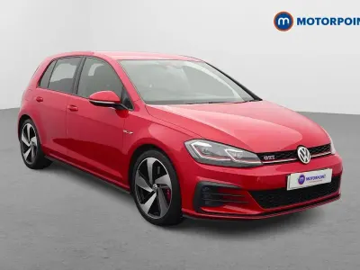 Begagnad VW Golf VII GTI 2019 Röd Halvkombi