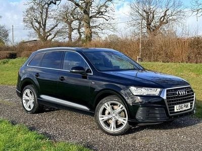 Black Used 2016 Audi Q7 S-Line SUV | £14,999 (A bit pricey)