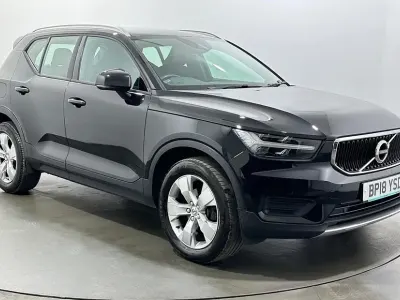 Used Volvo XC40 Momentum 150 HP (110 kW) 2018 Black SUV