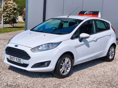 Usado Ford Fiesta Zetec 2017 Blanco Utilitario