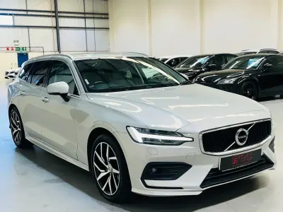 Used Volvo V60 Momentum 190 HP (139 kW) 2019 Gold Estate